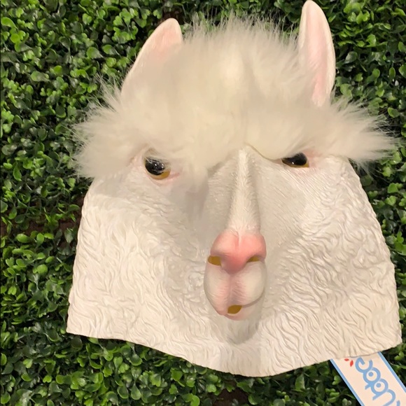 Llama or Alpaca?- YOU DECIDE? Mask Halloween NWT - Picture 1 of 1